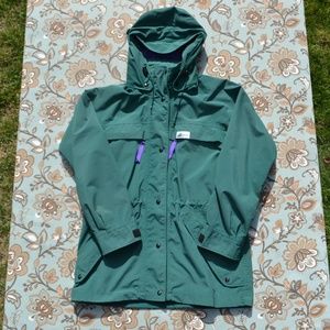 vintage MEC goretext reproofed rain jacket